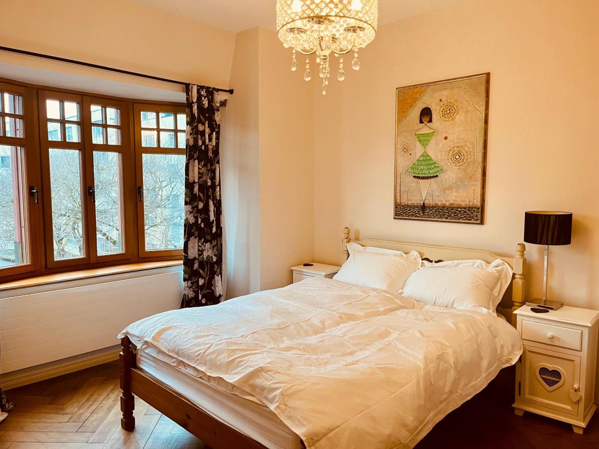 Georgian Guest Rooms Bâle Extérieur photo